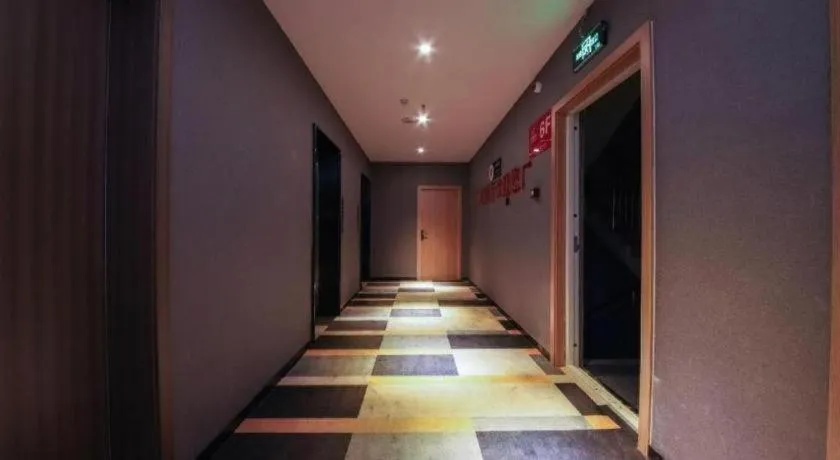 Shell Hotel Zhengzhou East High-Speed Railway Station Zhengdong Commerical Center