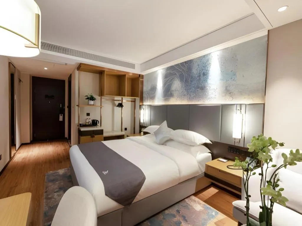 Bed in GreenTree Eastern Hotel Suzhou Dushu Lake Yinshan Lake Guoyuan Road Metro Station