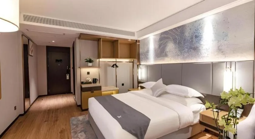 Bed in GreenTree Eastern Hotel Suzhou Dushu Lake Yinshan Lake Guoyuan Road Metro Station