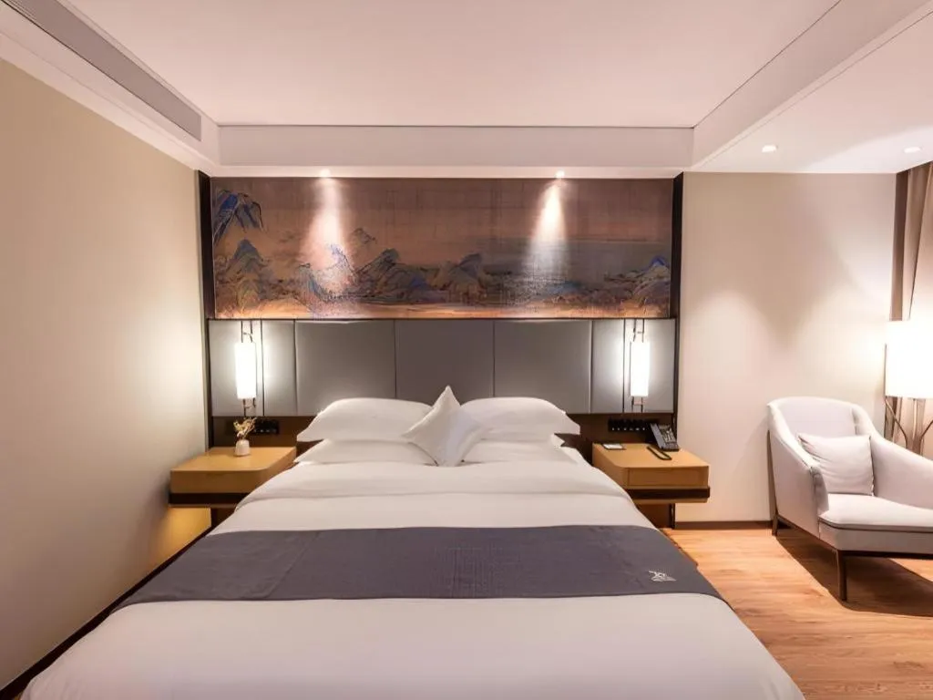 Bed in GreenTree Eastern Hotel Suzhou Dushu Lake Yinshan Lake Guoyuan Road Metro Station