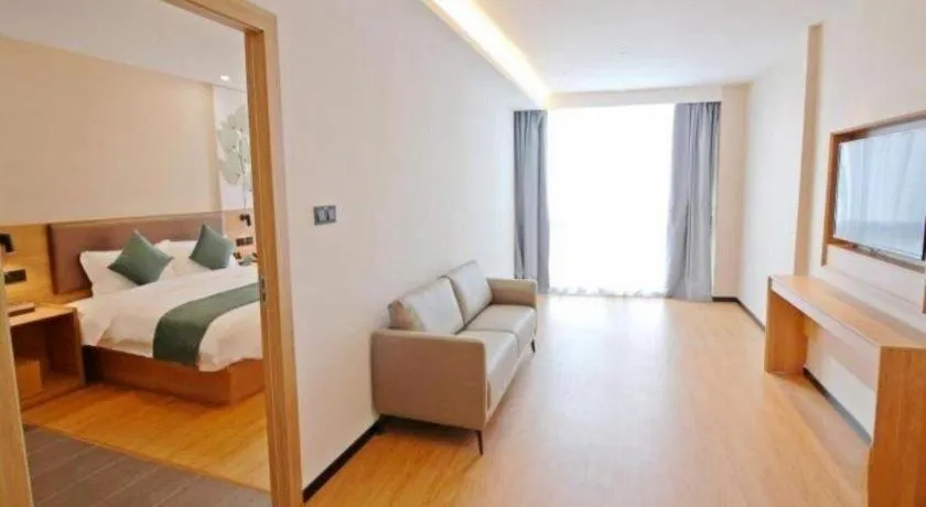 Bed in GreenTree Inn Express Zhangjiagang Hexing Town Shazhou Professional Institue of Technology