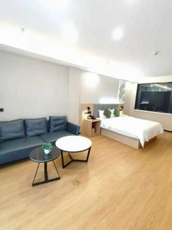 Bed in GreenTree Inn Express Zhangjiagang Hexing Town Shazhou Professional Institue of Technology