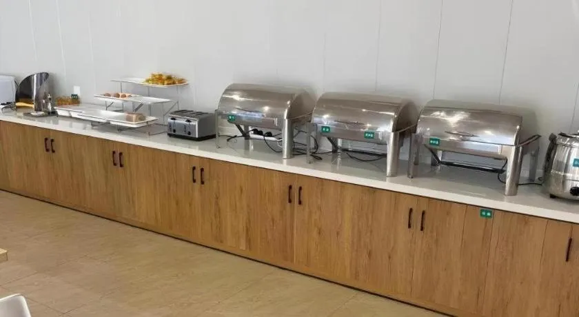 GreenTree Inn Dalian Jinzhou District Railway Station Ansheng Plaza