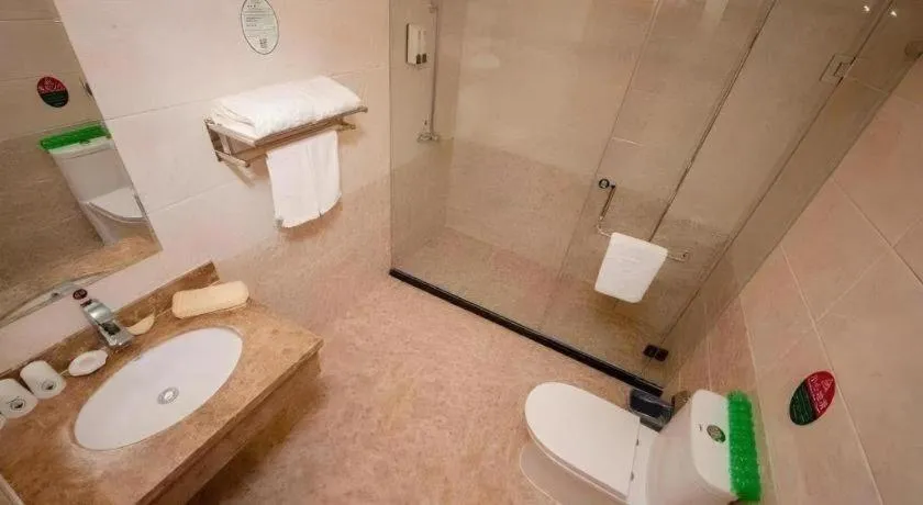 GreenTree Inn Dalian Jinzhou District Railway Station Ansheng Plaza