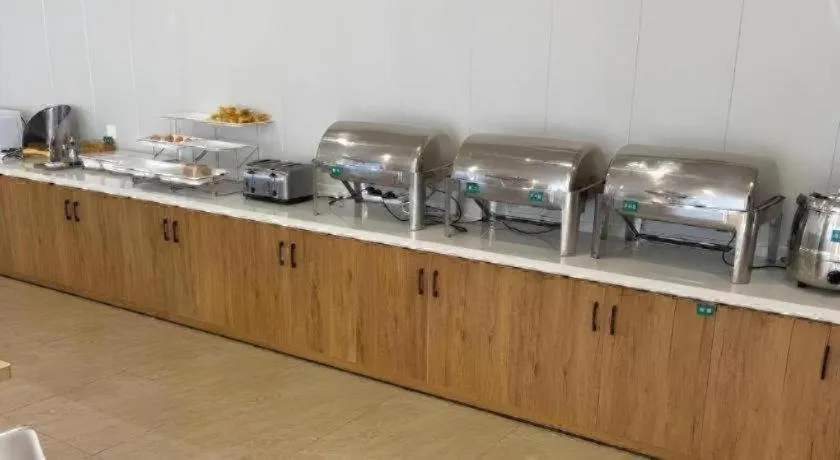 GreenTree Inn Dalian Jinzhou District Railway Station Ansheng Plaza