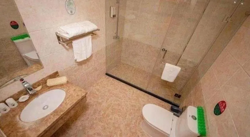 GreenTree Inn Dalian Jinzhou District Railway Station Ansheng Plaza