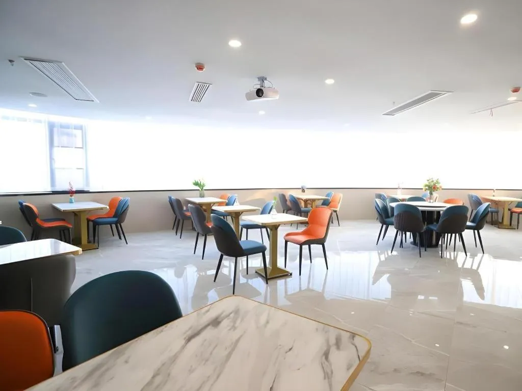 VX Hotel Jiangsu Taizhou Xinghua RT-Mart