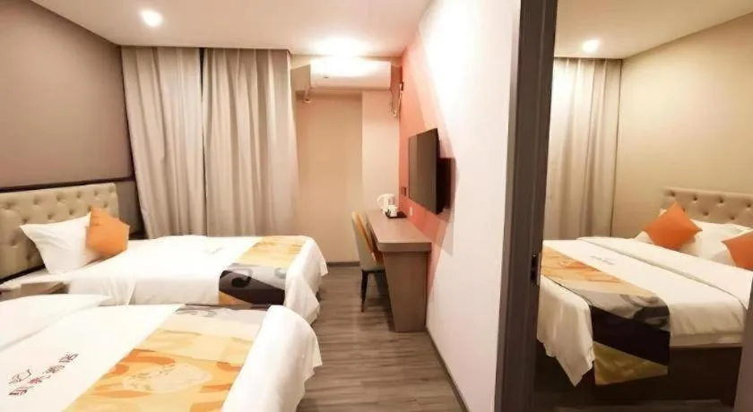 Bed in Shell Hotel Shanghai Jinshan Wanda Plaza