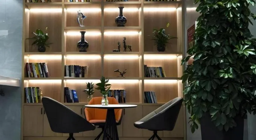 GreenTree Inn Express Datong High-Speed Railway Station Old City Wall