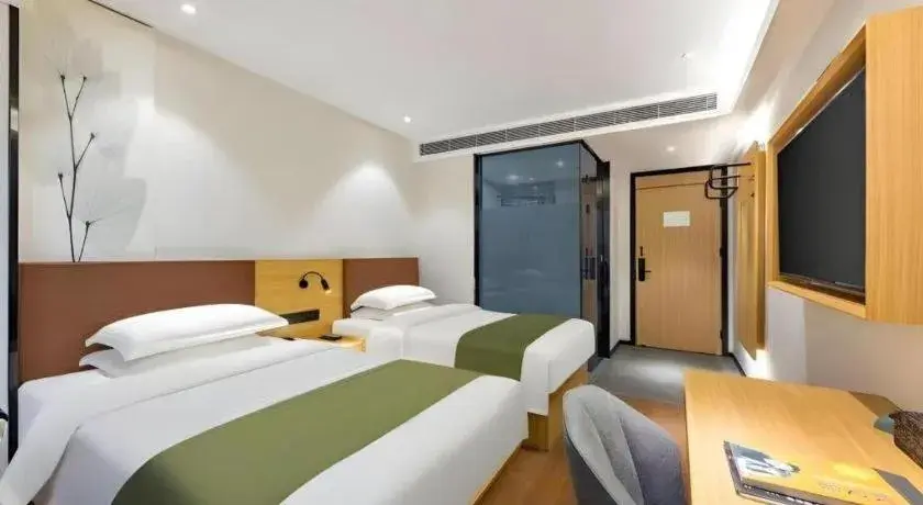 Bed in GreenTree Inn Express Datong High-Speed Railway Station Old City Wall Bed in GreenTree Inn Express Datong High-Speed Railway Station Old City Wall