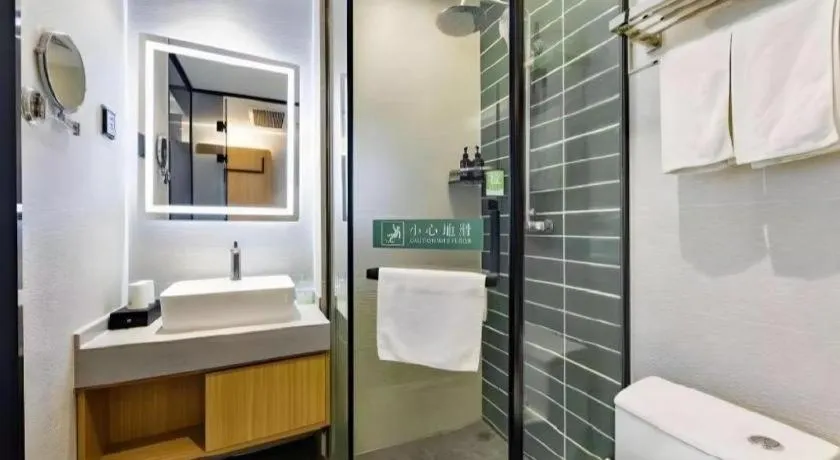 GreenTree Inn Express Datong High-Speed Railway Station Old City Wall