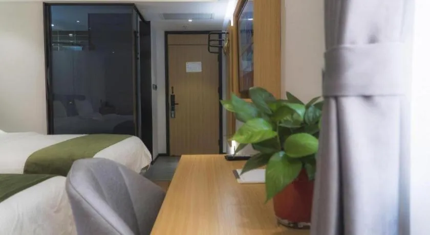 GreenTree Inn Express Datong High-Speed Railway Station Old City Wall