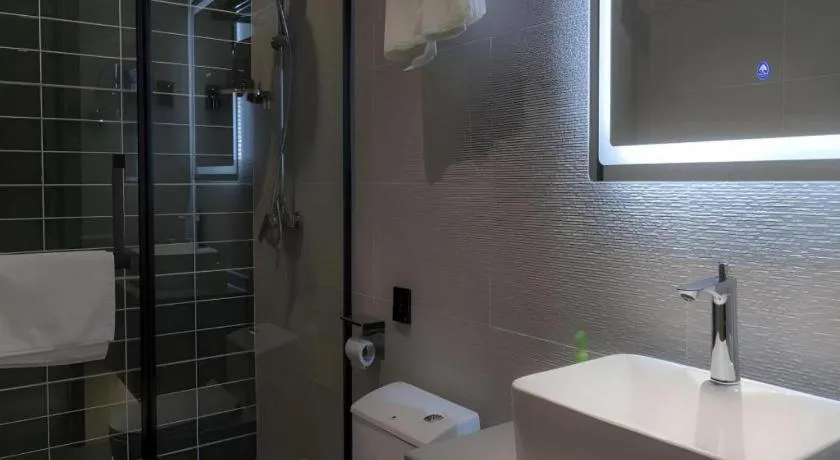 GreenTree Inn Express Datong High-Speed Railway Station Old City Wall