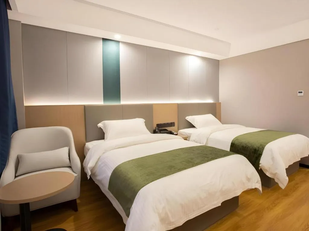 Bed in GreenTree Inn Express Jiangsu Suqian School Yingmadi Road