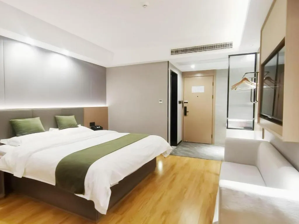 Bed in GreenTree Inn Express Jiangsu Suqian School Yingmadi Road