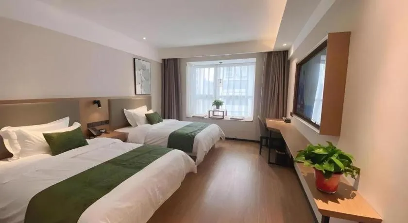 Bed in GreenTree Inn Luoyang Railway Station Wangfujing Wangcheng Park