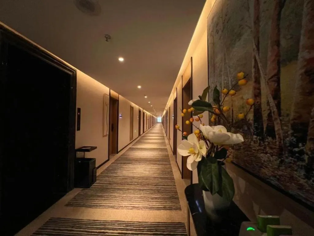 GreenTree Inn Luoyang Railway Station Wangfujing Wangcheng Park