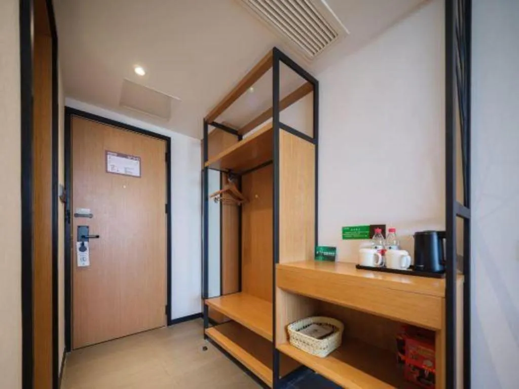 Bed in GreenTree Inn Luoyang Railway Station Wangfujing Wangcheng Park