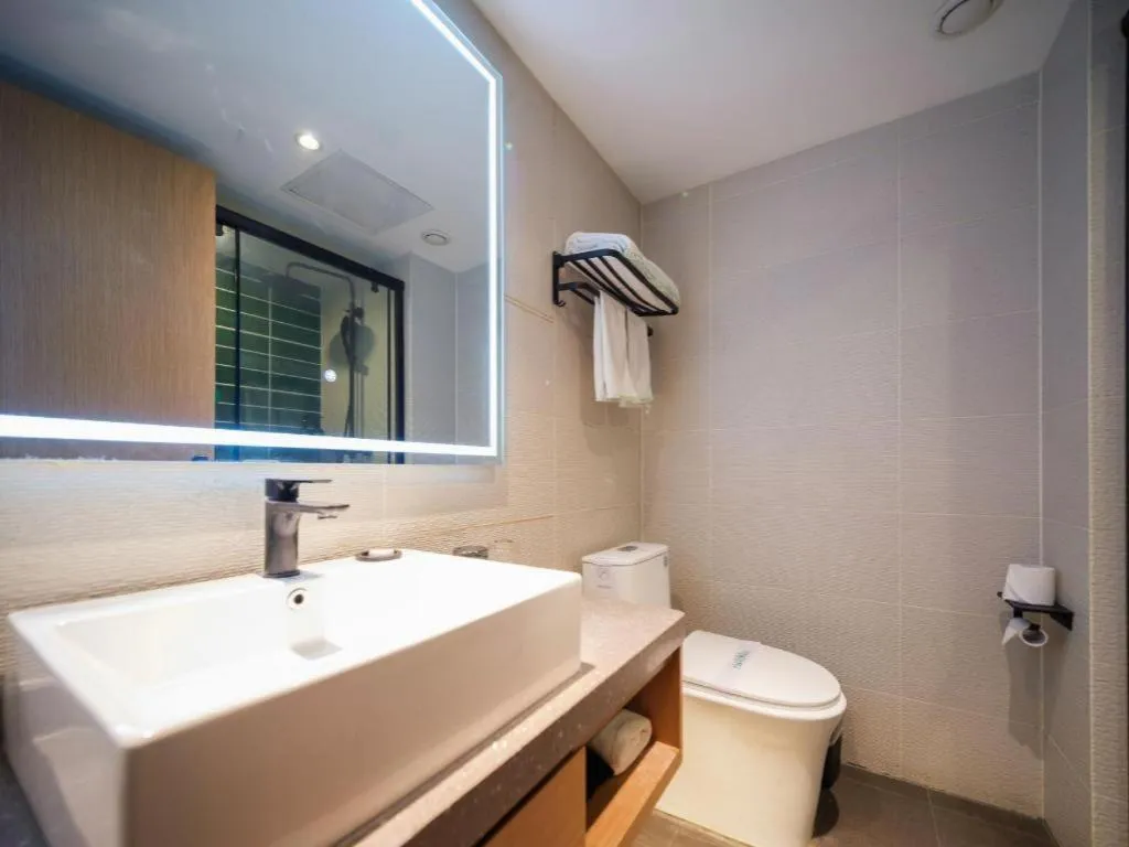 GreenTree Inn Luoyang Railway Station Wangfujing Wangcheng Park