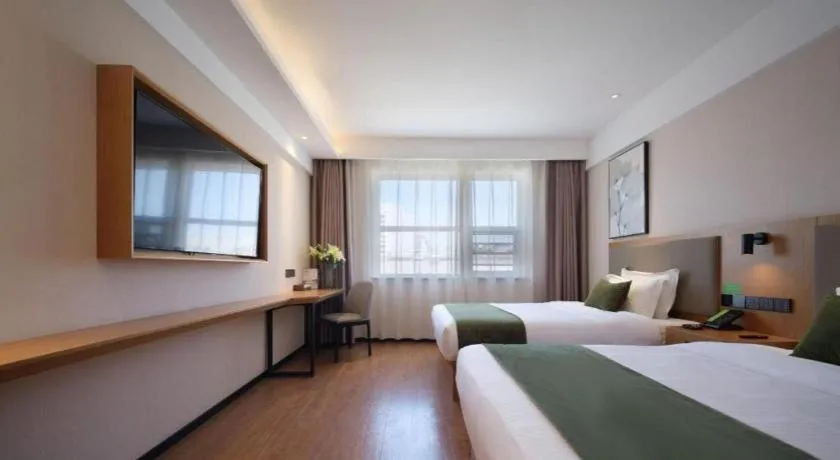 Bed in GreenTree Inn Luoyang Railway Station Wangfujing Wangcheng Park
