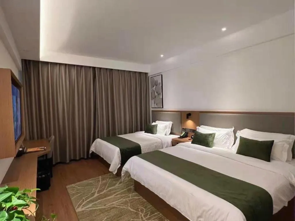 Bed in GreenTree Inn Luoyang Railway Station Wangfujing Wangcheng Park