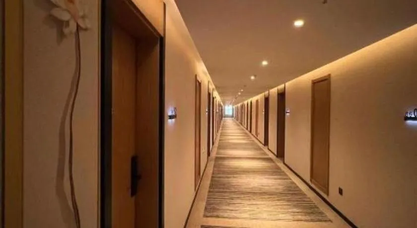 GreenTree Inn Luoyang Railway Station Wangfujing Wangcheng Park