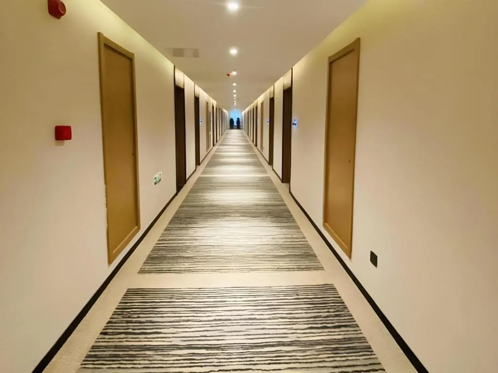 GreenTree Inn Luoyang Railway Station Wangfujing Wangcheng Park