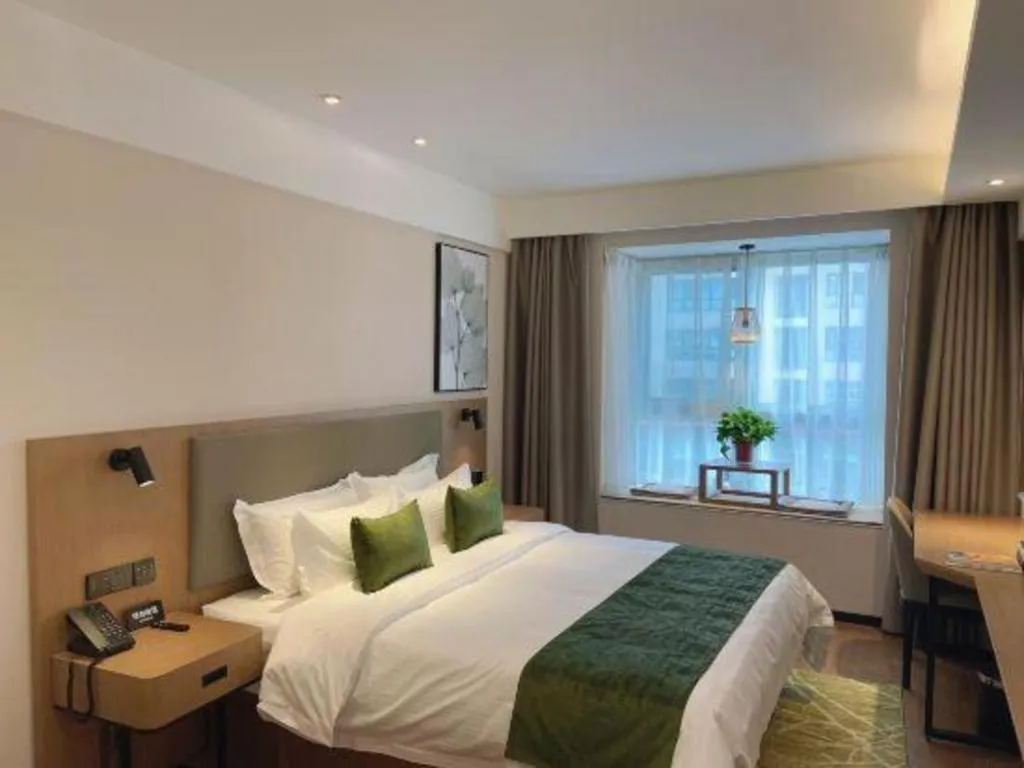 Bed in GreenTree Inn Luoyang Railway Station Wangfujing Wangcheng Park