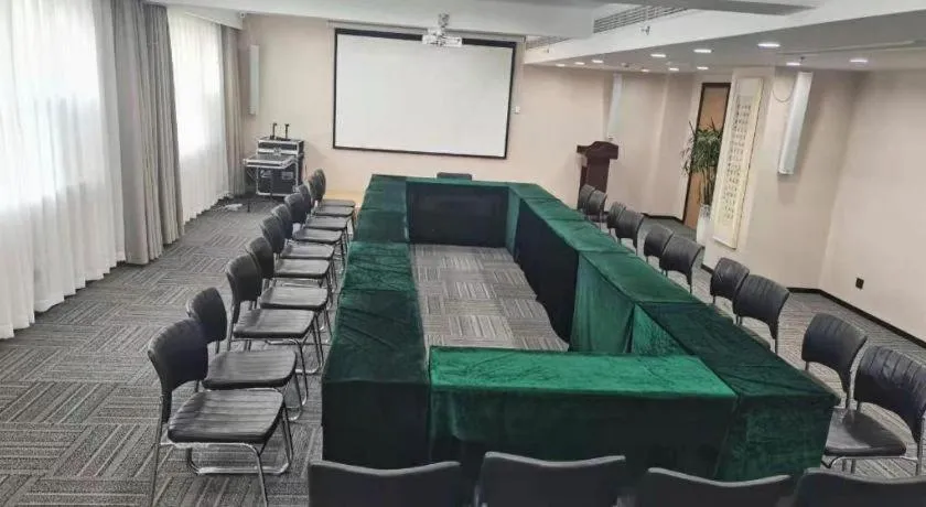 GreenTree Inn Luoyang Railway Station Wangfujing Wangcheng Park