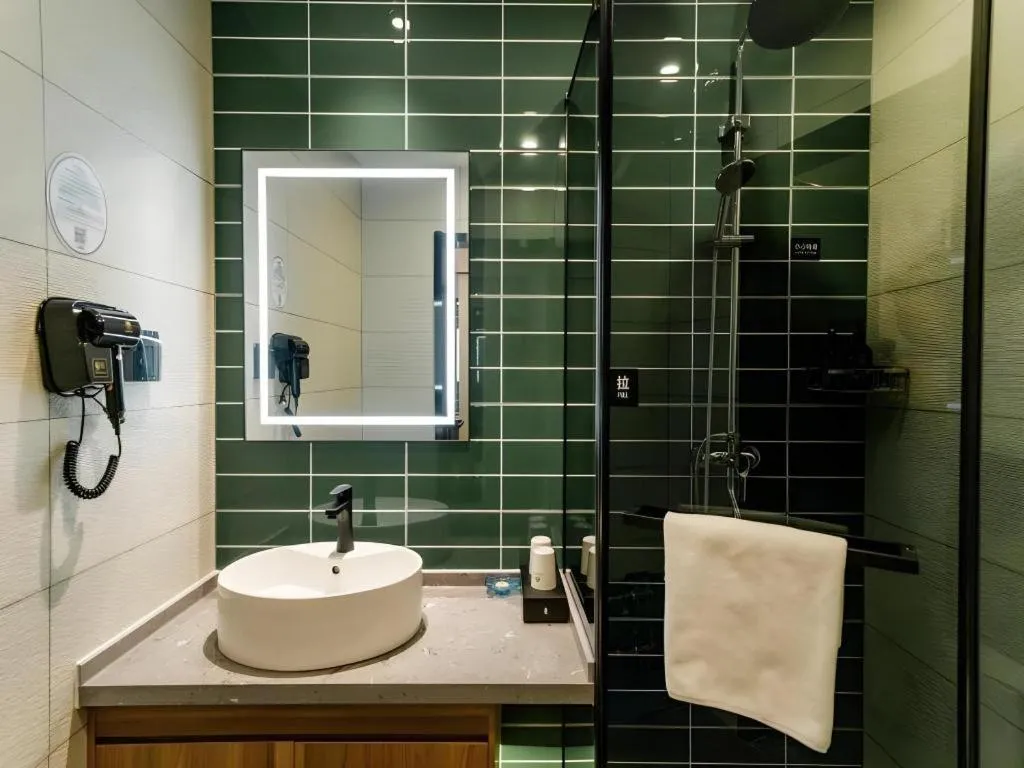 GreenTree Inn Express Hebei Tangshan Guyan District Xinguang Road