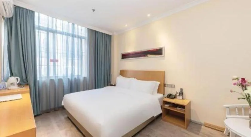 Bed in GreenTree Alliance Hotel Shenzhen Nanshan District Zhongshan Park Tongle