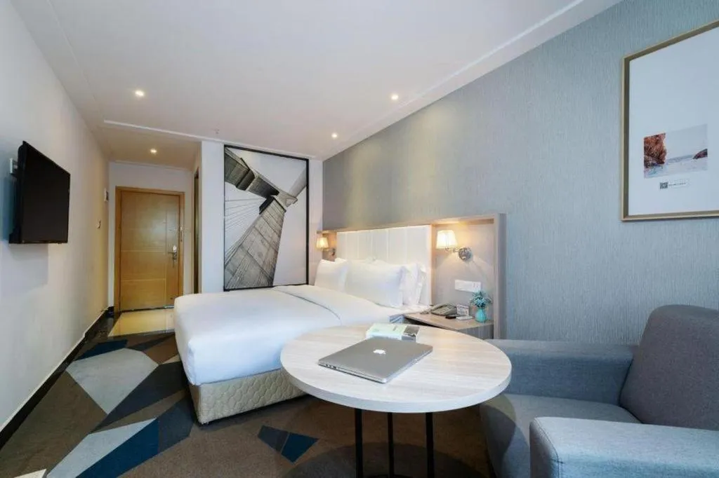 Bed in GreenTree Alliance Hotel Shenzhen Nanshan District Zhongshan Park Tongle