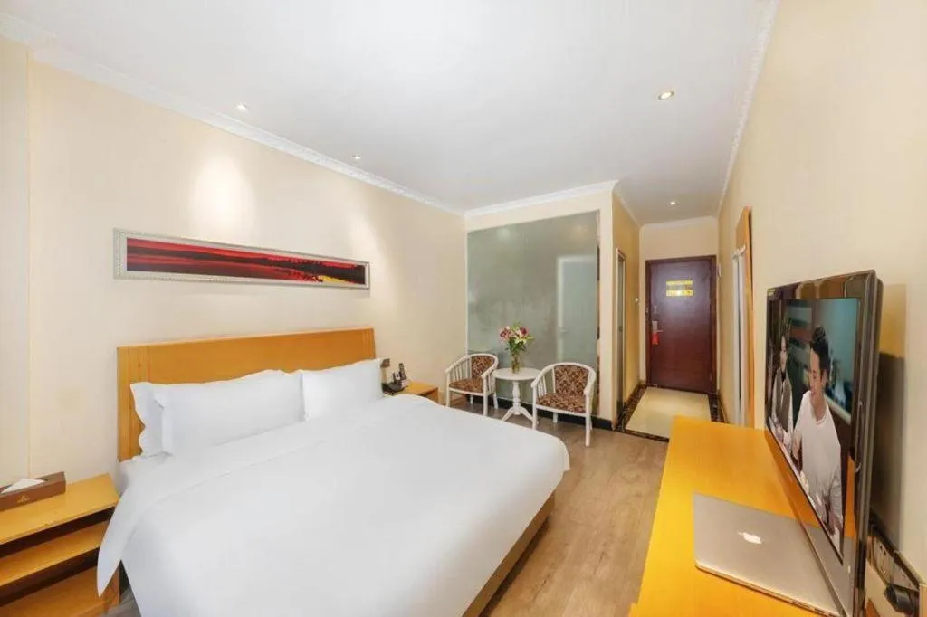 Bed in GreenTree Alliance Hotel Shenzhen Nanshan District Zhongshan Park Tongle