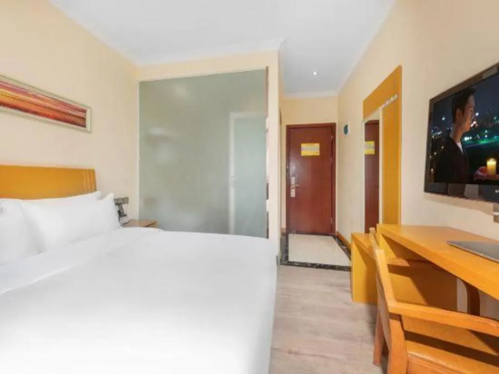 Bed in GreenTree Alliance Hotel Shenzhen Nanshan District Zhongshan Park Tongle