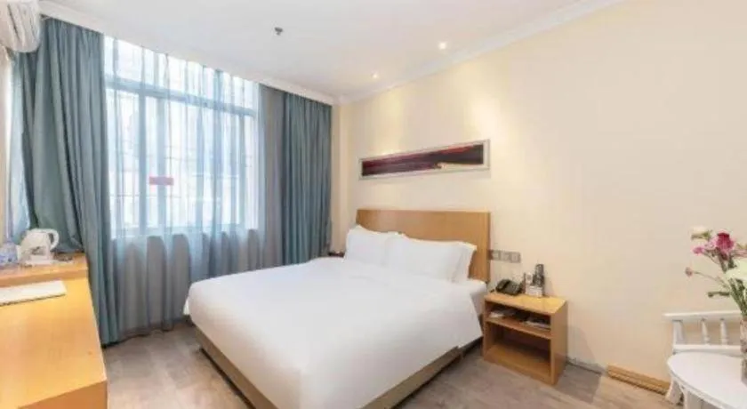 Bed in GreenTree Alliance Hotel Shenzhen Nanshan District Zhongshan Park Tongle