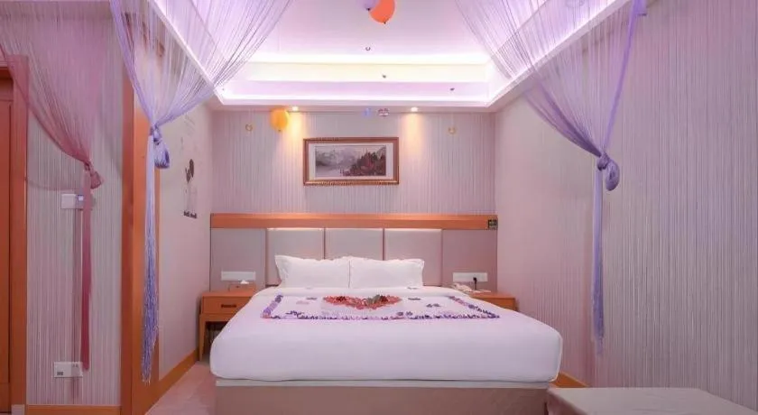 Bed in GreenTree Alliance Hotel Shenzhen Futian District Xiangmi Lake Xiangmei Mountain Metro Station