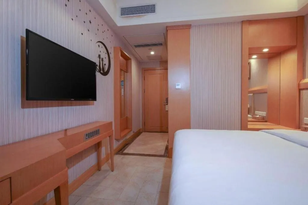 Bed in GreenTree Alliance Hotel Shenzhen Futian District Xiangmi Lake Xiangmei Mountain Metro Station