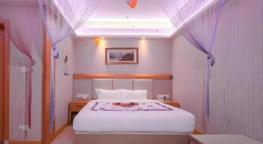 Bed in GreenTree Alliance Hotel Shenzhen Futian District Xiangmi Lake Xiangmei Mountain Metro Station