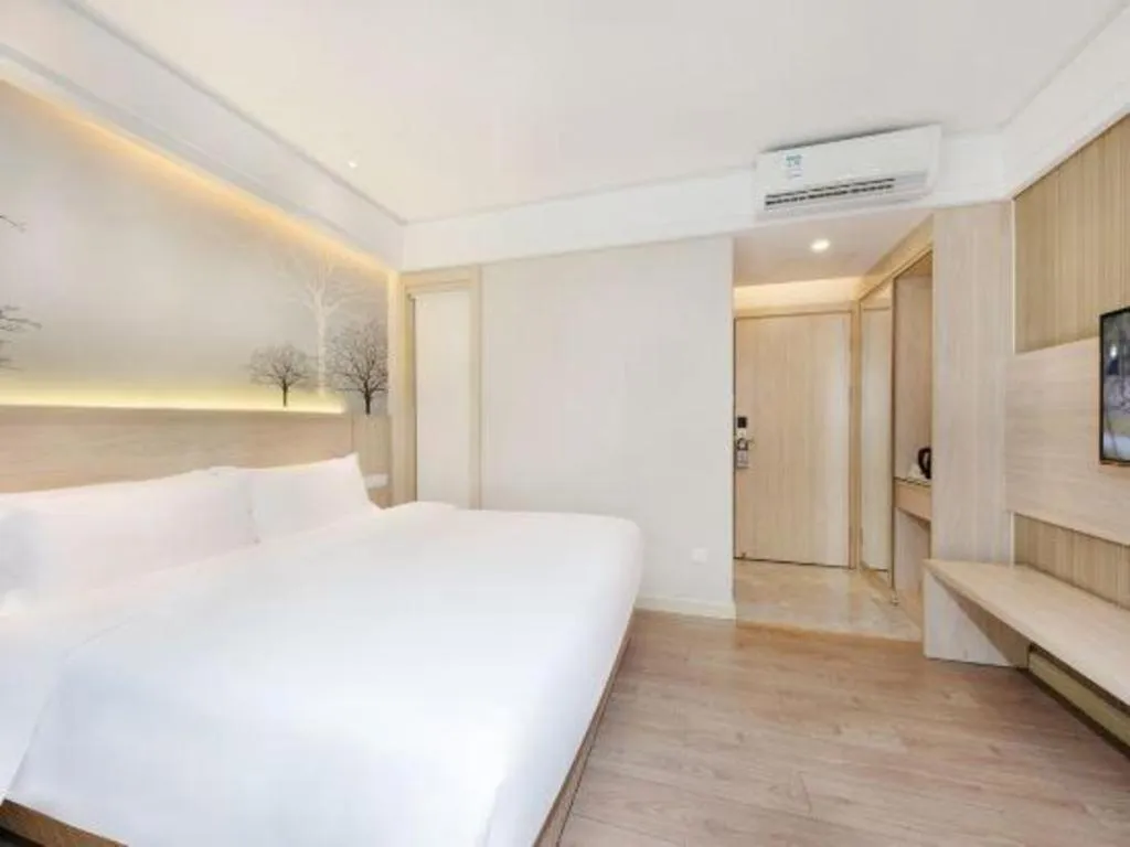 Bed in GreenTree Alliance Hotel Shenzhen Nanshan District Nantou Ancient City Majialong