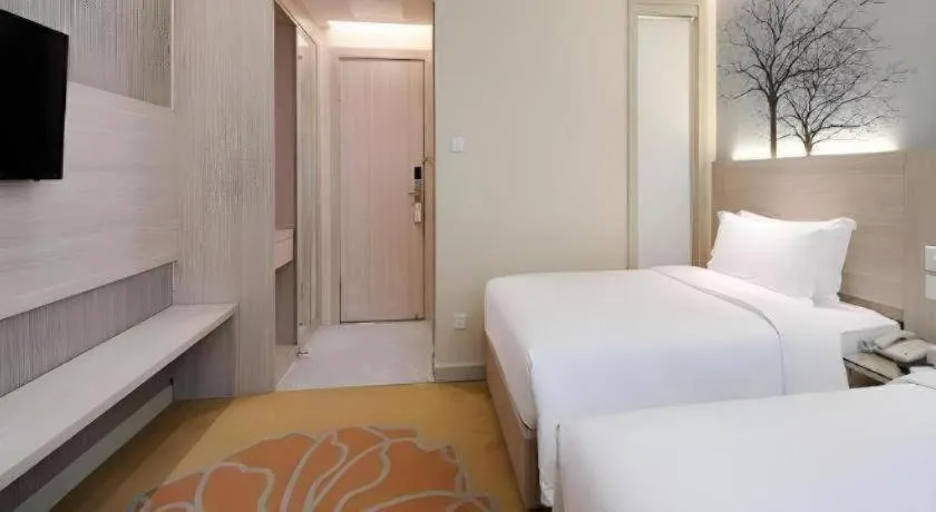 Bed in GreenTree Alliance Hotel Shenzhen Nanshan District Nantou Ancient City Majialong