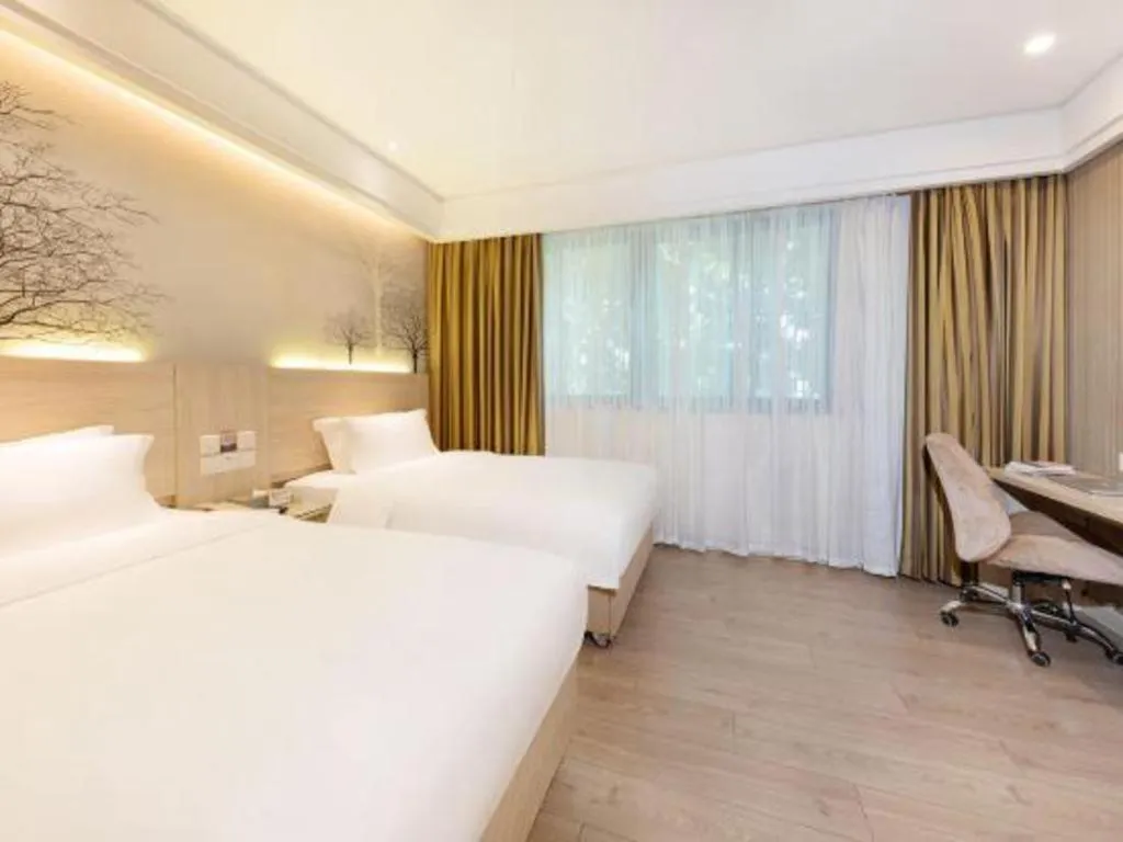 Bed in GreenTree Alliance Hotel Shenzhen Nanshan District Nantou Ancient City Majialong