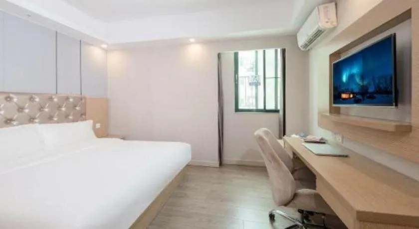 Bed in GreenTree Alliance Hotel Shenzhen Nanshan District Nantou Ancient City Majialong