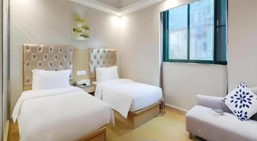 Bed in GreenTree Alliance Hotel Shenzhen Nanshan District Nantou Ancient City Majialong