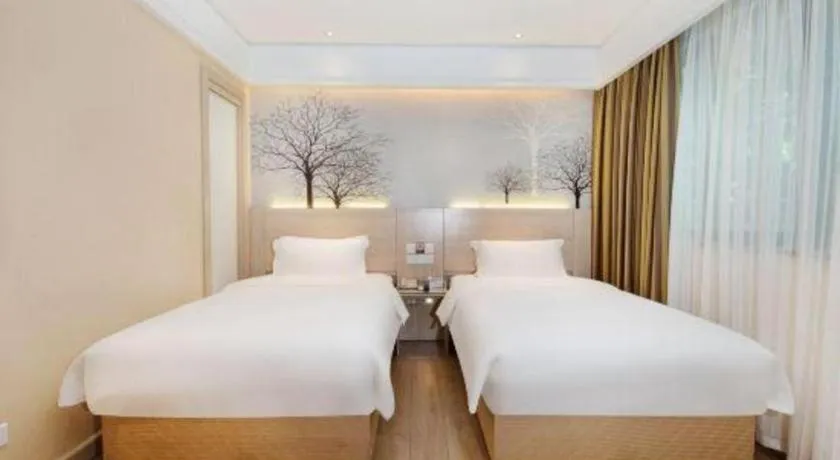 Bed in GreenTree Alliance Hotel Shenzhen Nanshan District Nantou Ancient City Majialong