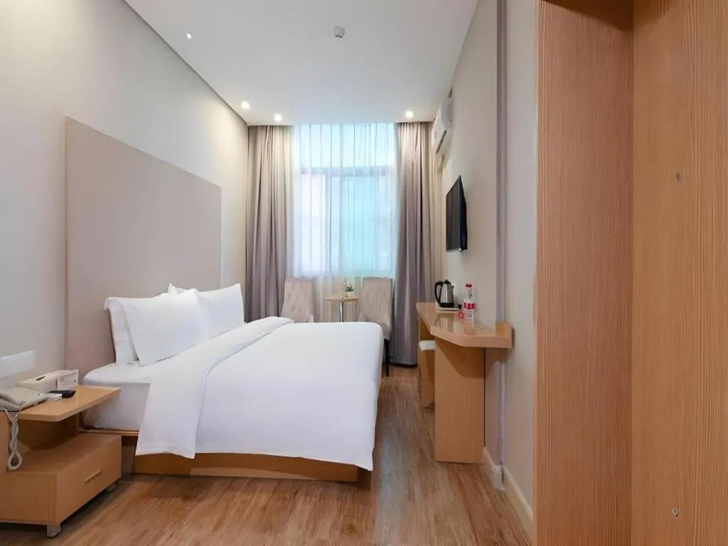 Bed in GreenTree Alliance Hotel Shenzhen Nanshan District Nantou Ancient City Majialong