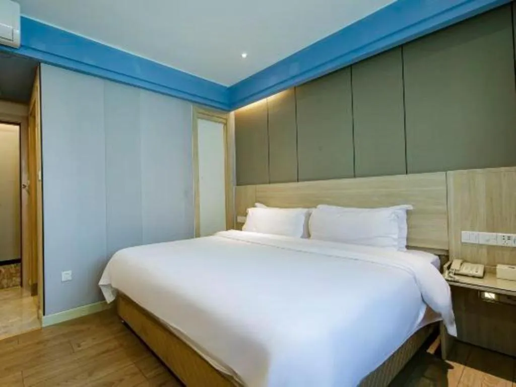 Bed in GreenTree Alliance Hotel Shenzhen Nanshan District Nantou Ancient City Majialong