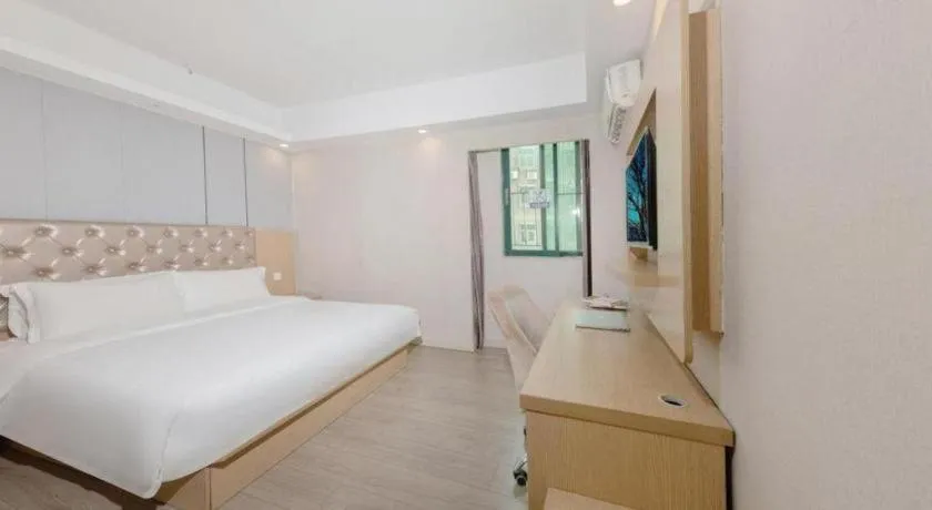 Bed in GreenTree Alliance Hotel Shenzhen Nanshan District Nantou Ancient City Majialong