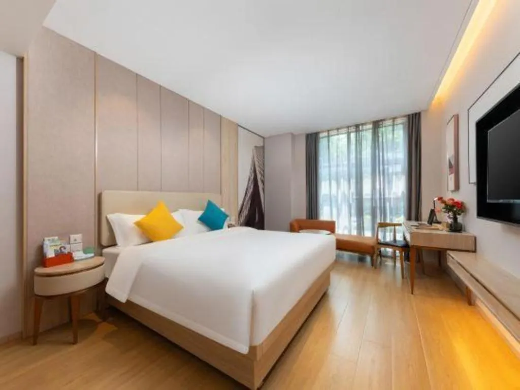 Bed in GreenTree Eastern Hotel Shenzhen Nanshan District Qianhai Free Trade Zone Lilin Metro Station