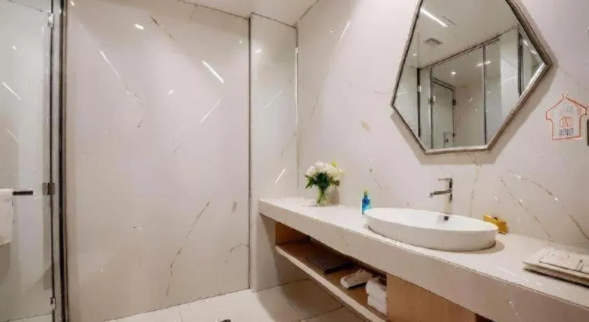 GreenTree Eastern Hotel Shenzhen Nanshan District Qianhai Free Trade Zone Lilin Metro Station