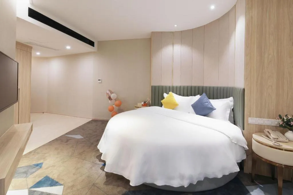 Bed in GreenTree Eastern Hotel Shenzhen Nanshan District Qianhai Free Trade Zone Lilin Metro Station